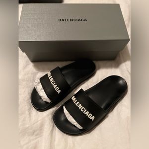 Balenciaga Pool Slide- cones with box and receipt